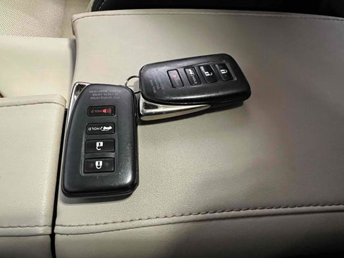 Used 2017 Lexus RX 350 AWD w/ Premium Package image 10