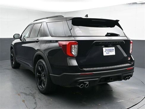 Used 2020 Ford Explorer ST w/ ST Street Pack image 11