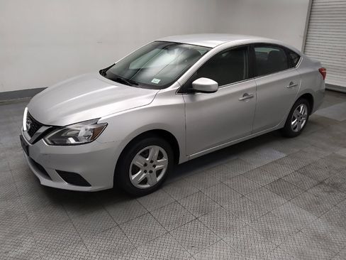 Used 2019 Nissan Sentra S FWD image 2