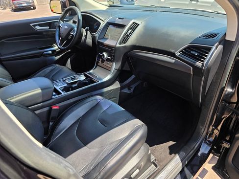 Used 2019 Ford Edge Titanium w/ Equipment Group 301A FWD image 14