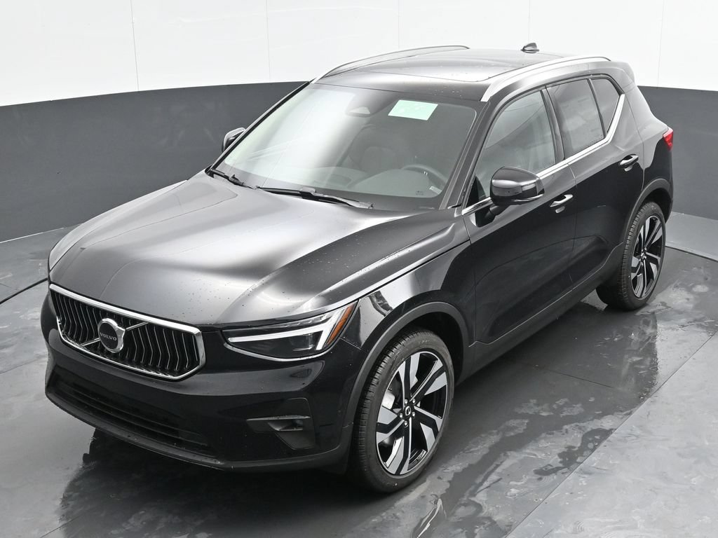 Used 2025 Volvo XC40 B5 Ultra w/ Climate Package AWD/4WD image 40
