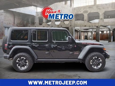 Used 2025 Jeep Wrangler Unlimited Rubicon AWD/4WD image 1
