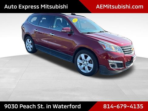 Used 2017 Chevrolet Traverse LT w/ Style and Technology Package AWD/4WD image 1