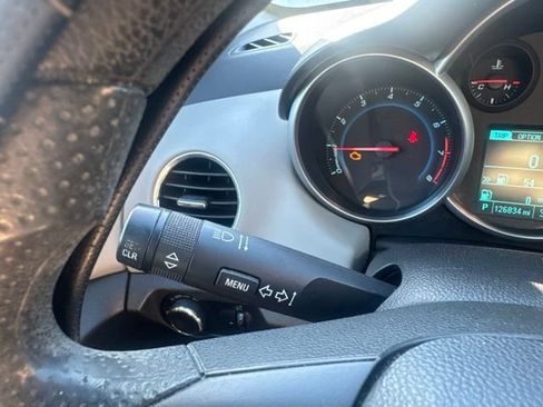Used 2015 Chevrolet Cruze LS FWD image 19