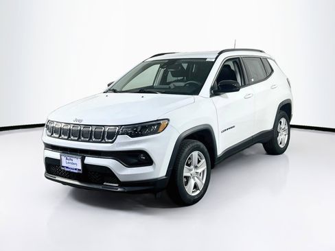 Used 2022 Jeep Compass Latitude AWD/4WD image 1