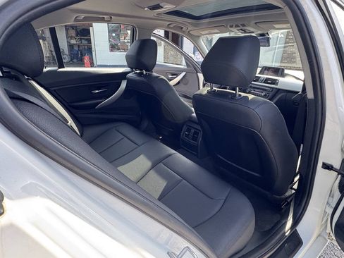 Used 2014 BMW 320i xDrive Sedan AWD/4WD image 30