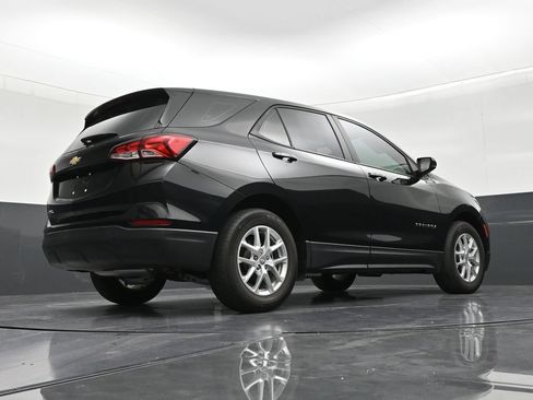 Used 2024 Chevrolet Equinox LS FWD image 24