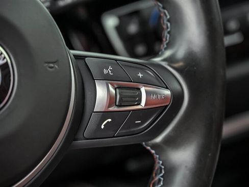 Used 2018 BMW M3 RWD image 21