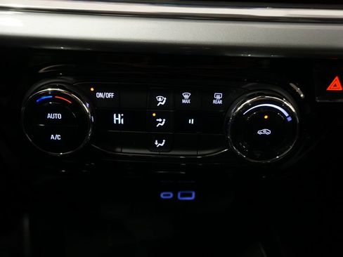 New 2026 Chevrolet Trax LT image 15