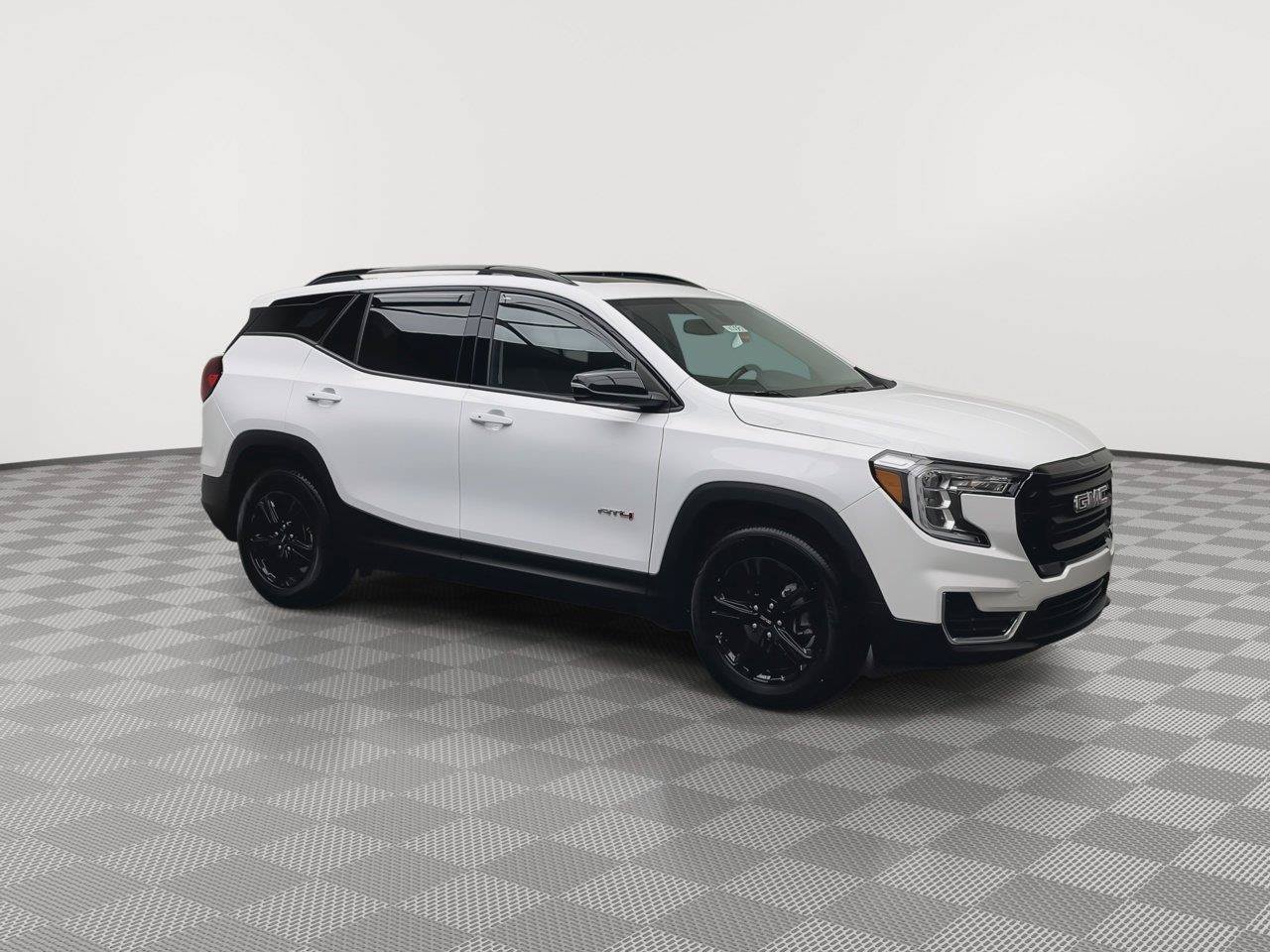 Used 2022 GMC Terrain AT4 w/ LPO, Floor Liner Package AWD/4WD image 43