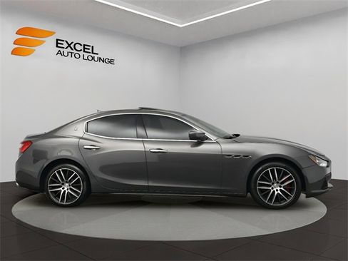 Used 2017 Maserati Ghibli image 6