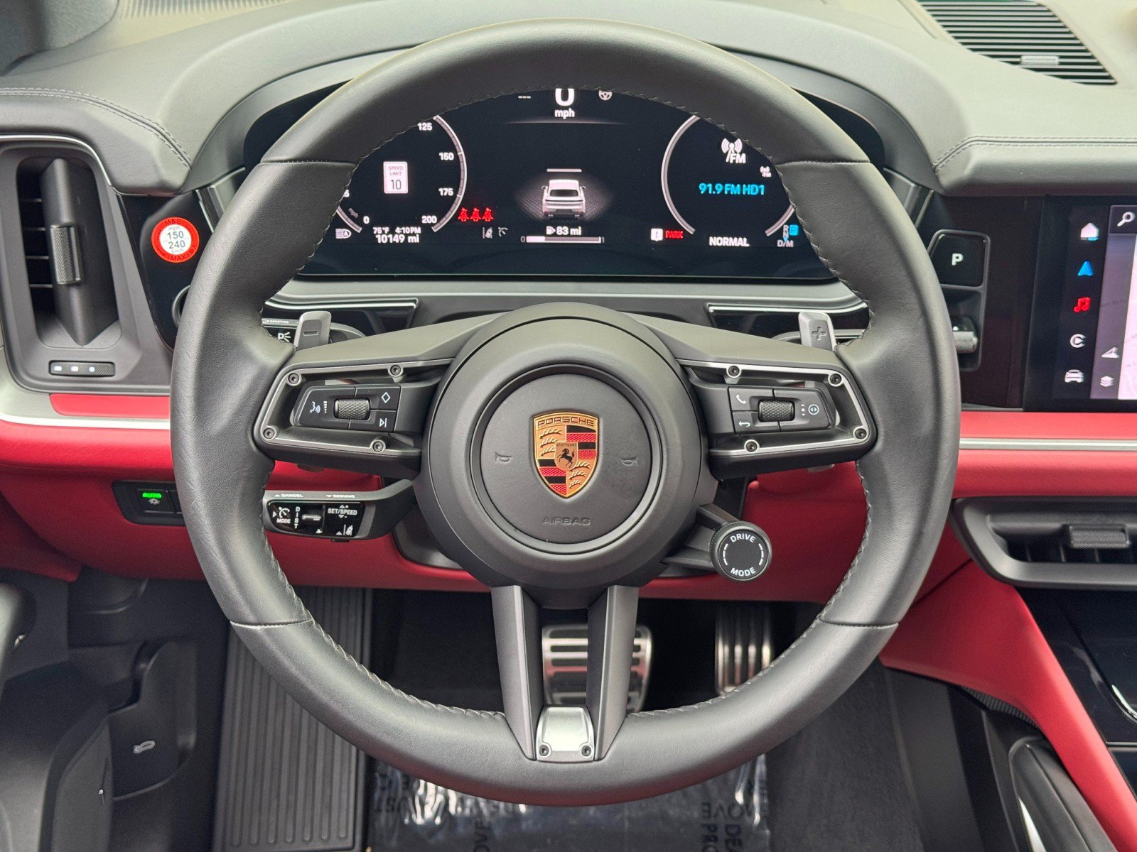 Used 2025 Porsche Cayenne S AWD/4WD image 22