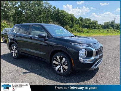 New 2025 Mitsubishi Outlander AWD
