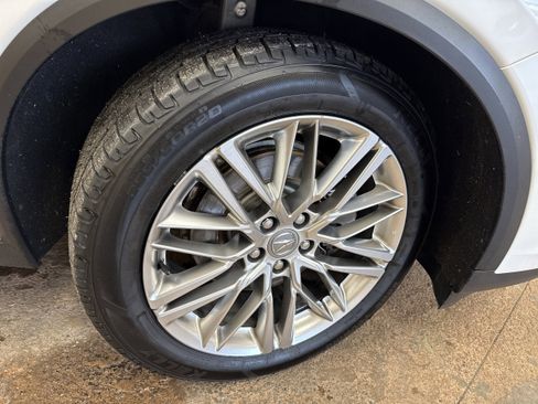 Used 2023 Acura MDX SH-AWD w/ Advance Package image 23