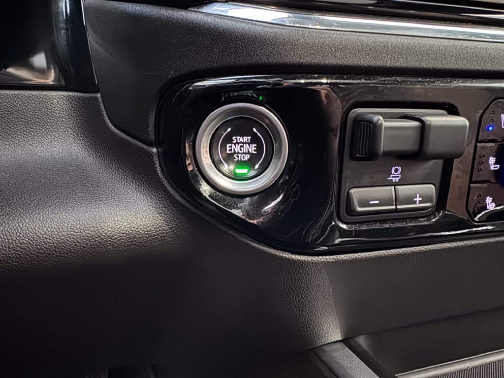 Certified 2025 Chevrolet Silverado 3500 High Country w/ Technology Package AWD/4WD image 25