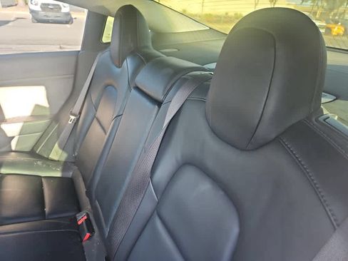Used 2018 Tesla Model 3 Long Range RWD image 12