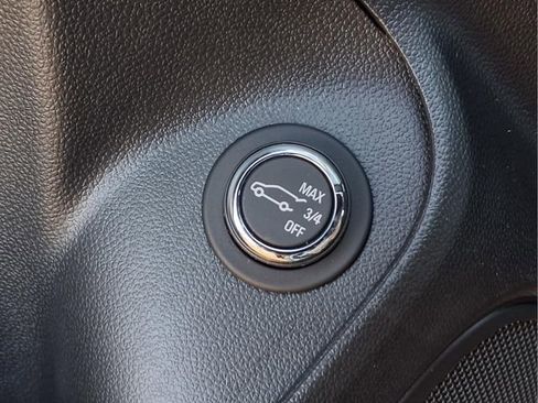 Certified 2023 Buick Encore GX Essence w/ Experience Buick Package image 21