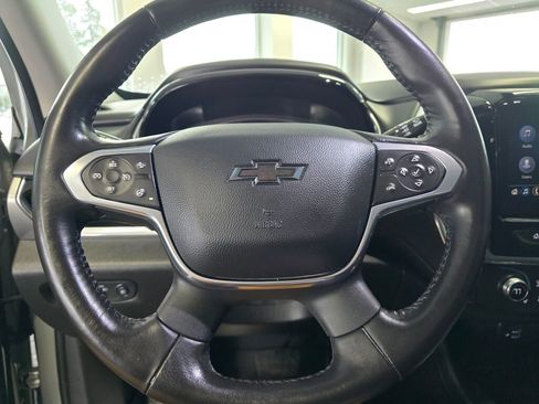 Used 2021 Chevrolet Traverse RS image 27