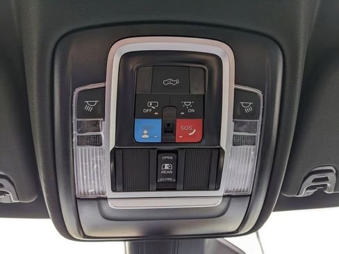 New 2026 RAM 1500 4x4 Crew Cab image 60