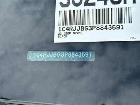 Certified 2023 Jeep Grand Cherokee L Limited image 31