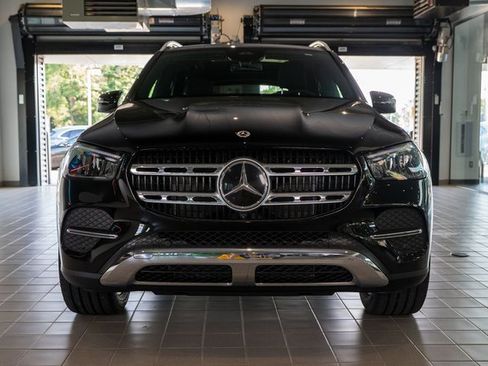 New 2025 Mercedes-Benz GLE 350 4MATIC image 2