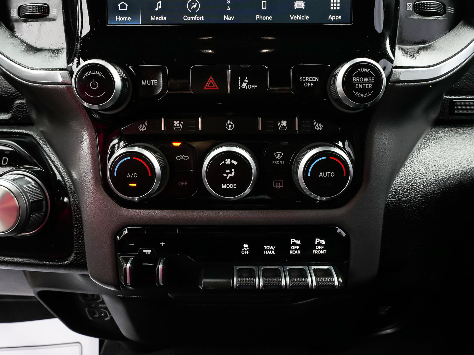 Used 2022 RAM 3500 Laramie w/ Night Edition AWD/4WD image 25