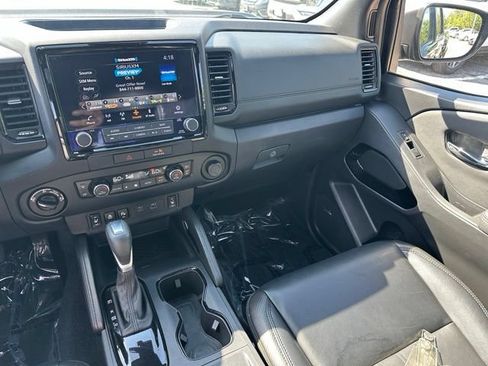 Used 2022 Nissan Frontier PRO-4X w/ Pro-4X Premium Package AWD/4WD image 12