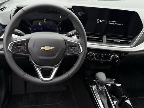 New 2026 Chevrolet Trax LT w/ Driver Confidence Package image 11