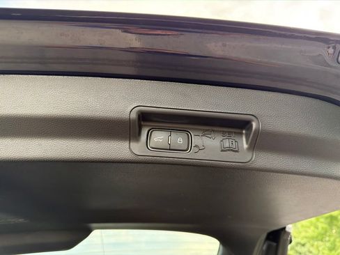 Used 2025 Ford Explorer ST AWD/4WD image 19