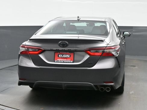 Used 2023 Toyota Camry SE FWD image 5