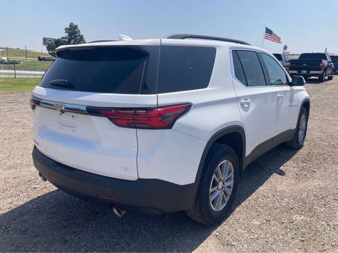 Used 2023 Chevrolet Traverse LT FWD image 12