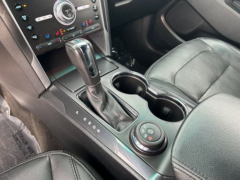 Used 2016 Ford Explorer Limited w/ Equipment Group 301A image 18