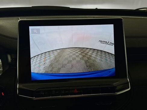 New 2026 Jeep Compass Latitude image 13