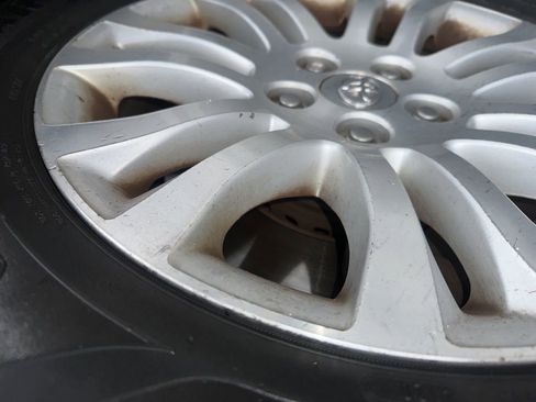 Used 2013 Toyota Sienna XLE image 27