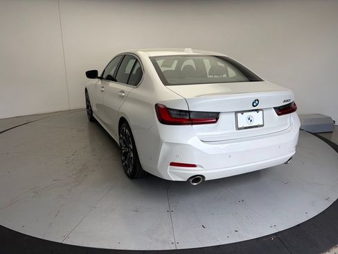 Used 2025 BMW 330i Sedan RWD image 4