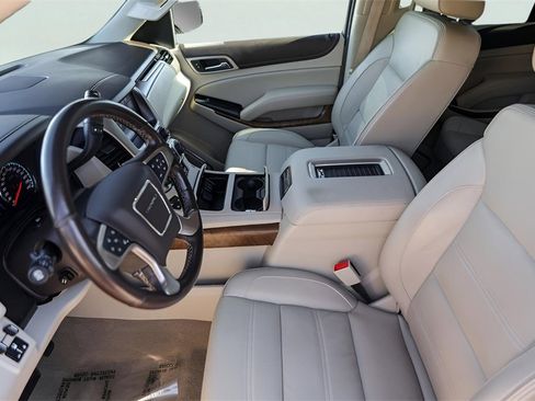 Used 2019 GMC Yukon Denali w/ Open Road Package image 12