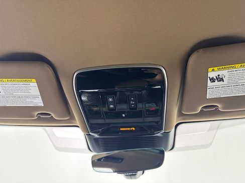 Used 2023 Land Rover Range Rover SE AWD/4WD image 31