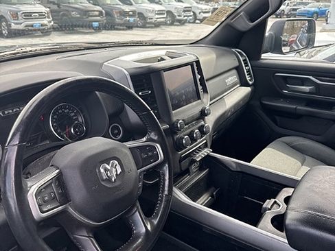 Used 2022 RAM 1500 Big Horn AWD/4WD image 16