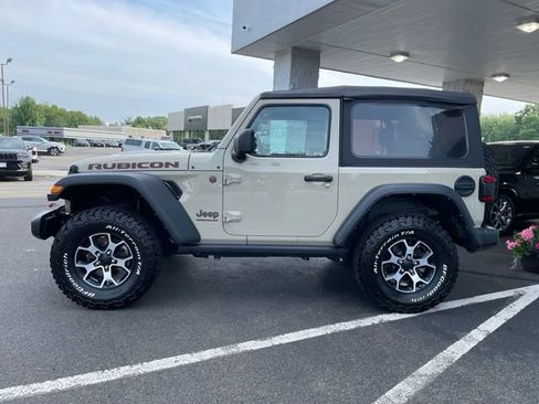 Used 2022 Jeep Wrangler Rubicon w/ LED Lighting Group AWD/4WD image 8