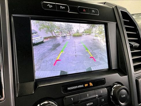 Used 2020 Ford F150 XLT w/ Equipment Group 302A Luxury AWD/4WD image 14
