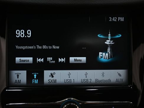 Used 2017 Chevrolet Trax LT w/ Sun & Sound Package AWD/4WD image 33