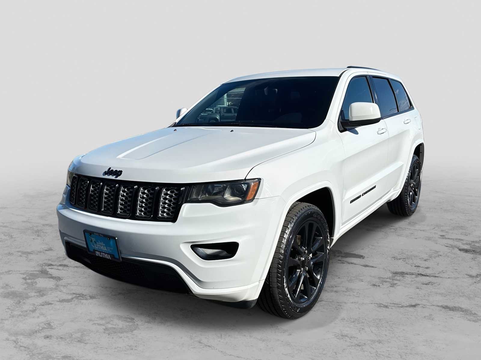 Used 2018 Jeep Grand Cherokee Altitude AWD/4WD image 1