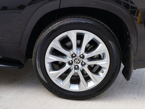 Used 2021 Toyota Highlander Limited image 47