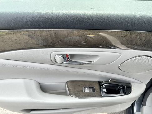 Used 2008 Lexus LS 460 RWD image 16