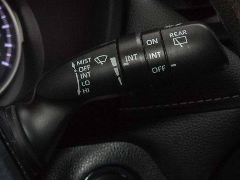 Used 2020 Toyota RAV4 XLE image 25