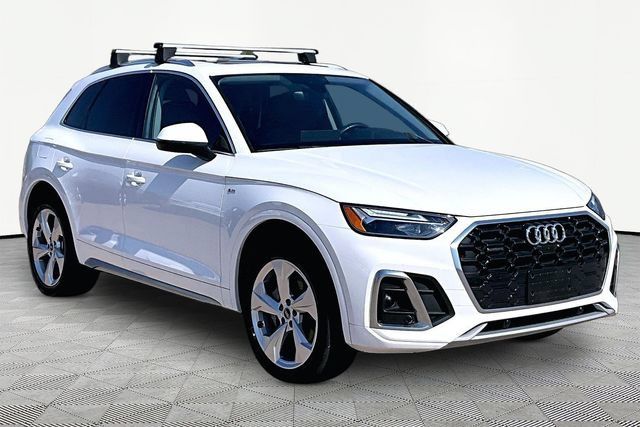 Used 2023 Audi Q5 2.0T Premium Plus w/ Premium Plus Package AWD/4WD image 11