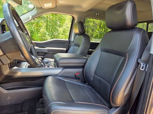 Used 2023 Ford F150 Lariat RWD image 9