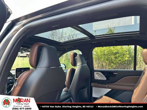 Used 2020 Lincoln Aviator Reserve w/ Equipment Group 202A AWD/4WD image 15