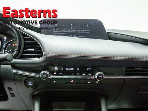 Used 2024 MAZDA MAZDA3 s image 12