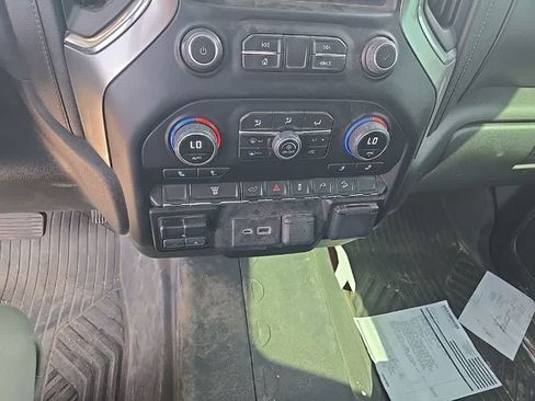 Used 2023 Chevrolet Silverado 2500 LT AWD/4WD image 12
